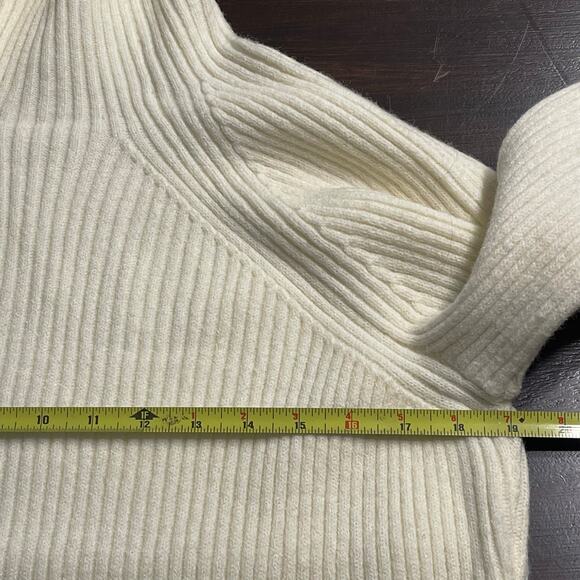 Talulah Cream Ribbed Turtleneck Sweater Bell Sleeve Size L Cozy Winter Knit - Picture 4 of 7